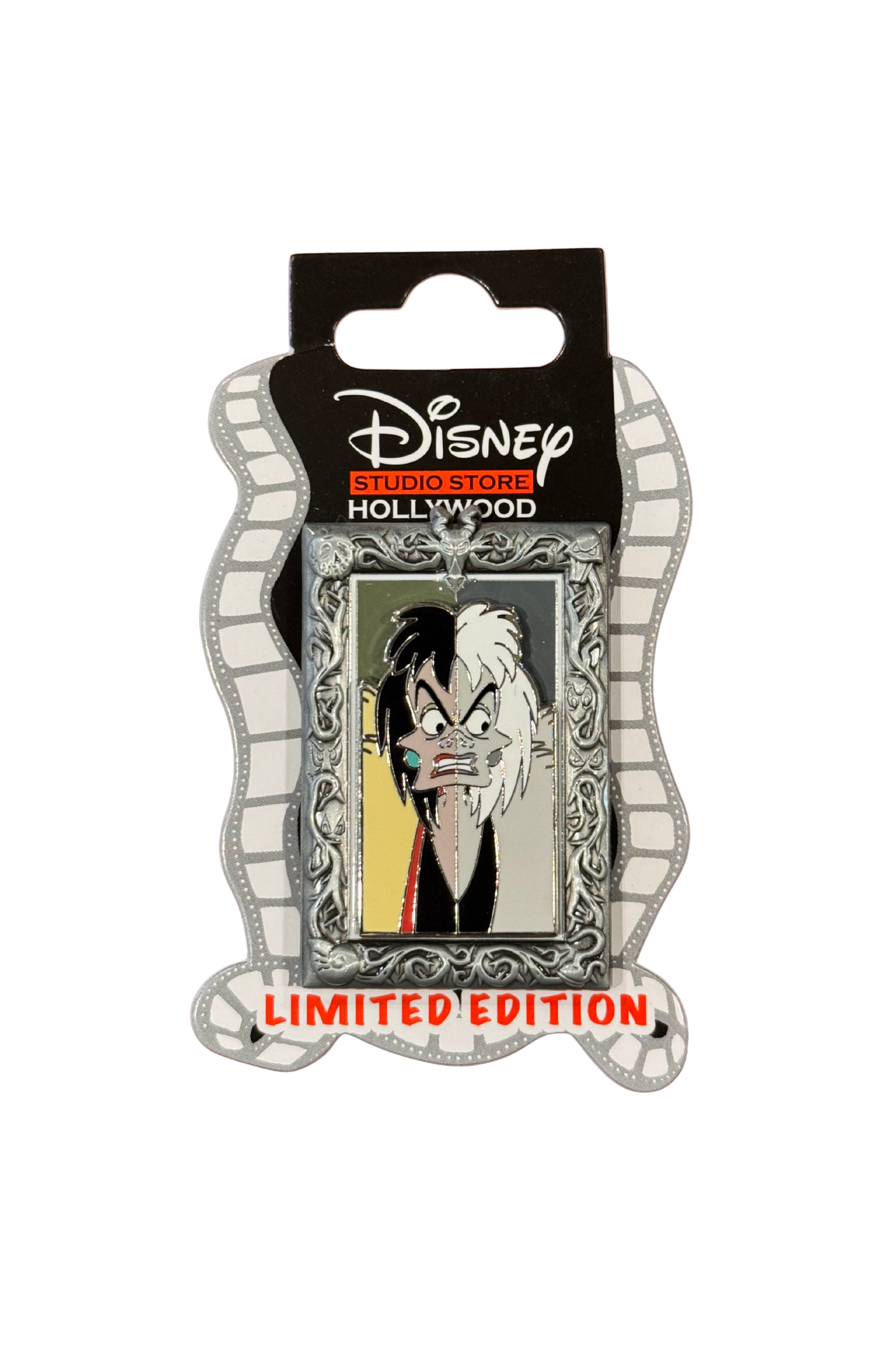 Cruella Villain Gallery Portrait J50