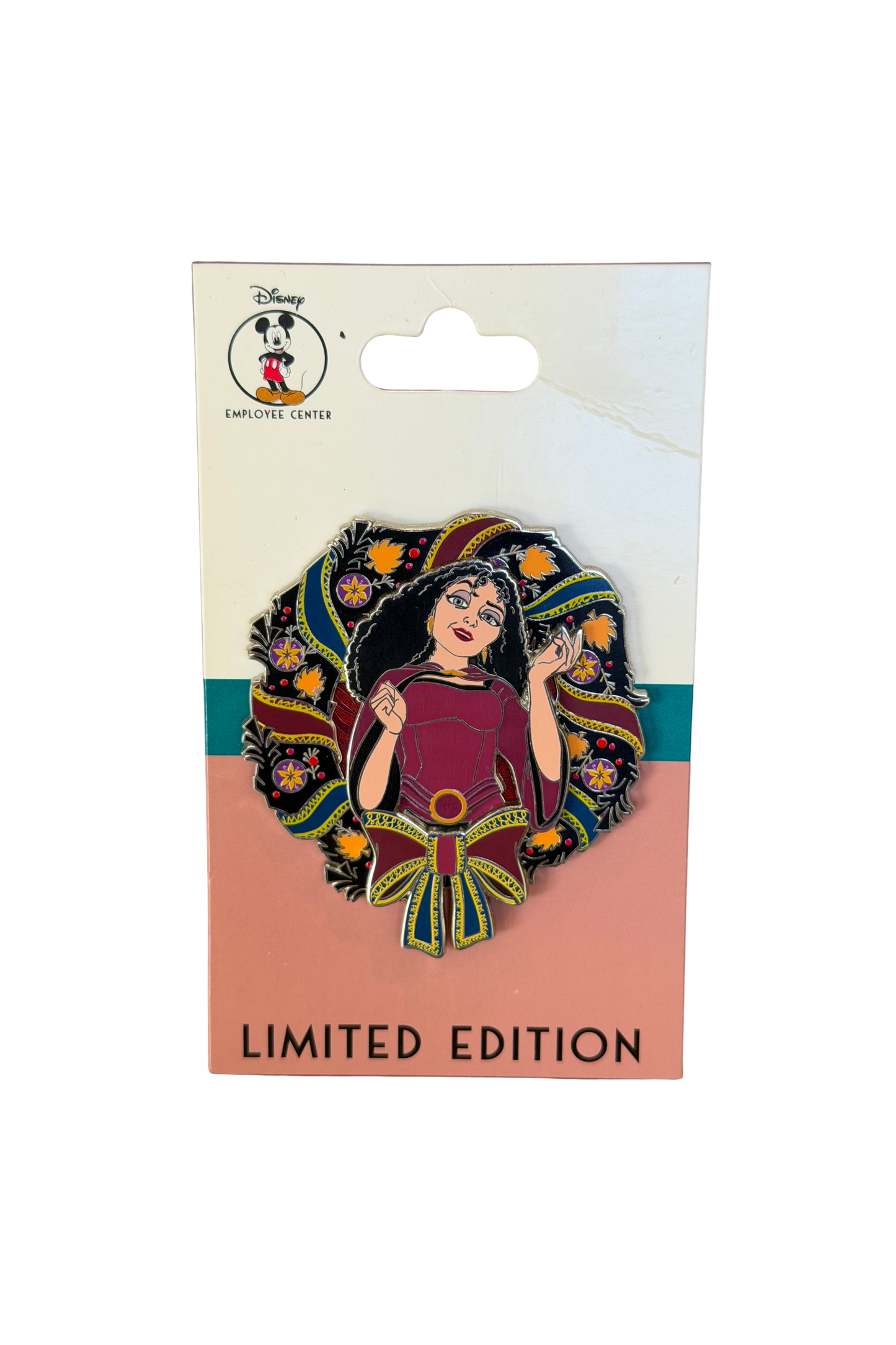 Mother Gothel Villains Wreath J66