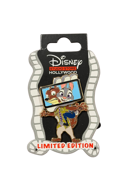 Nick & Judy Selfie Series J55