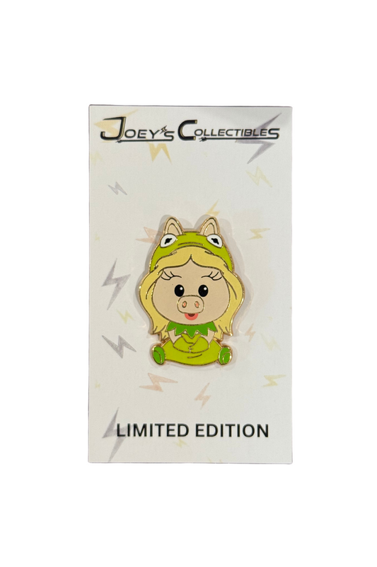 Miss Piggy Haunted Mansion aDorbs J39